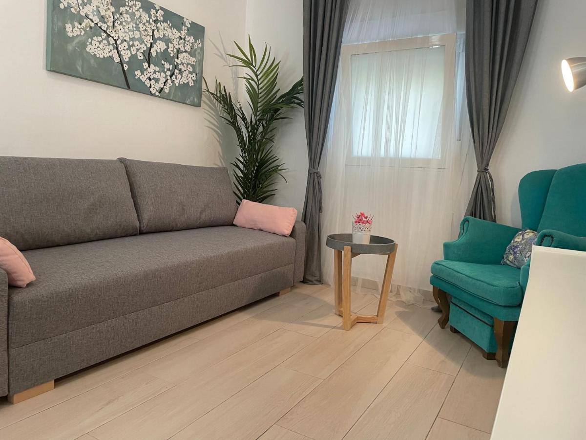 Apartamento Los Naranjos De Santa Justa Sevilla Kültér fotó
