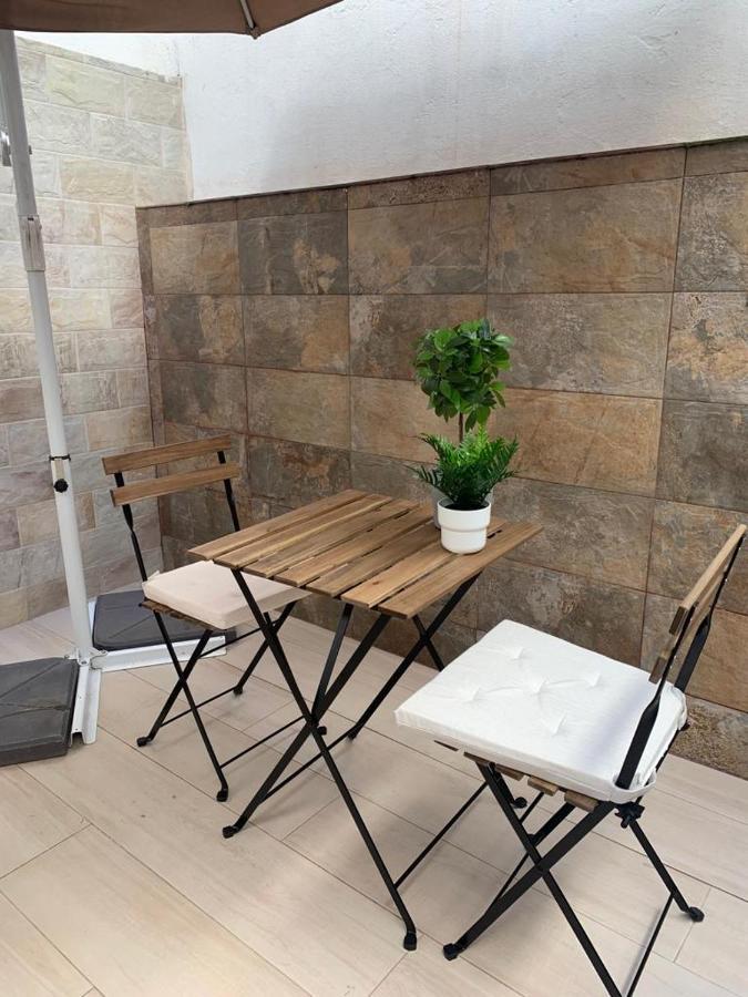 Apartamento Los Naranjos De Santa Justa Sevilla Kültér fotó