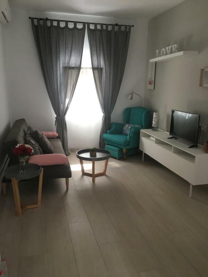 Apartamento Los Naranjos De Santa Justa Sevilla Kültér fotó